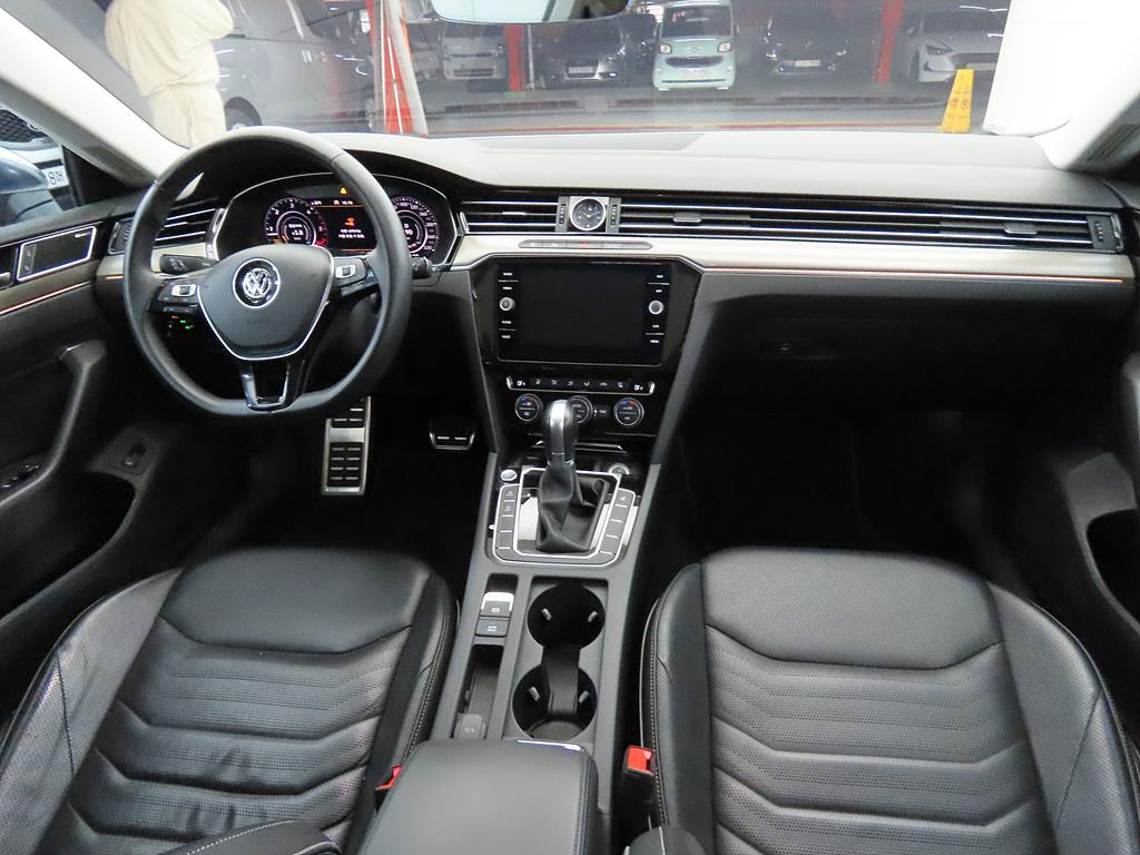 Volkswagen Arteon 2.0 TDI Prestige 6