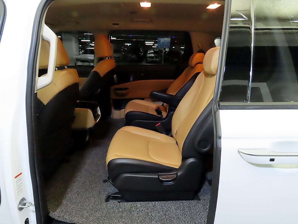 Kia Carnival Diesel Noblesse 8