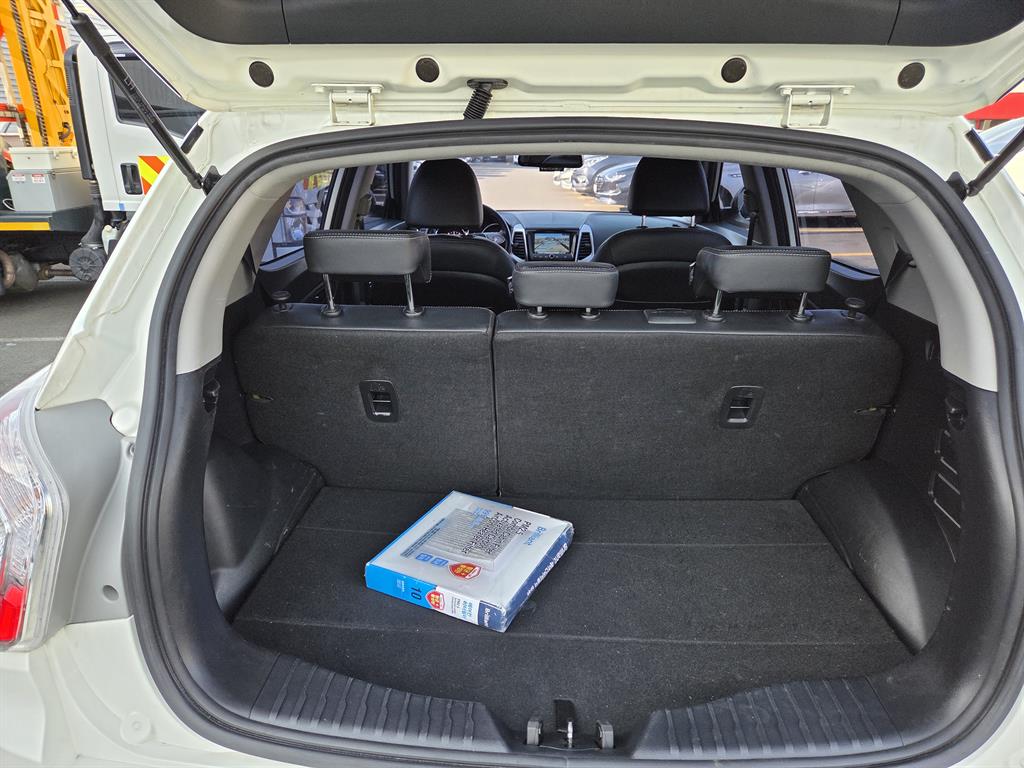 KG Mobility (Ssangyong) Tivoli Gasoline 2WD 1.6 VX 6