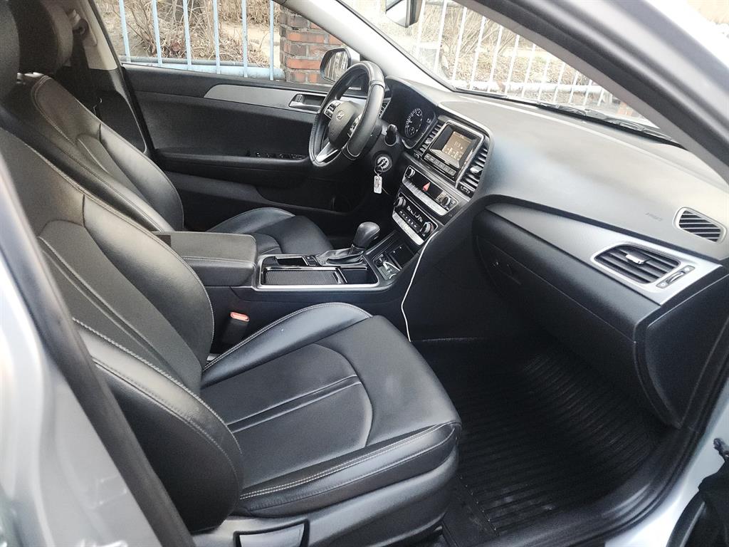 Hyundai Sonata LPI Economy 8