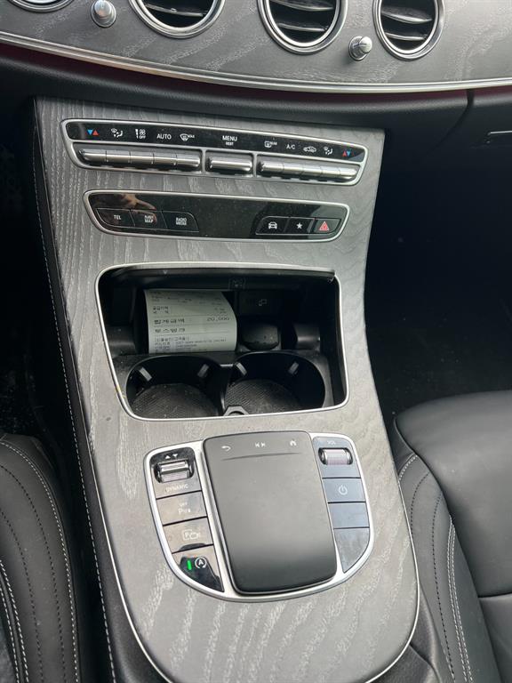 Mercedes-Benz E-Class E350 4MATIC AMG LINE 6