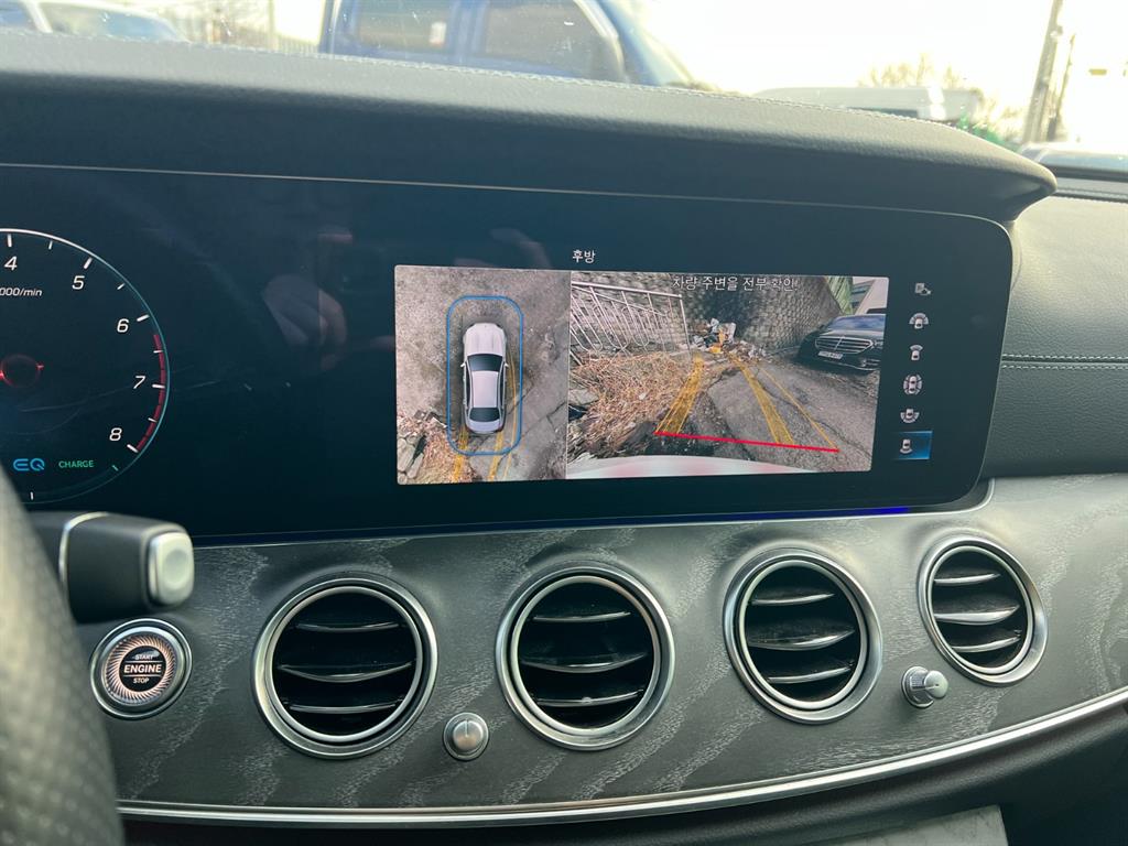 Mercedes-Benz E-Class E350 4MATIC AMG LINE 5