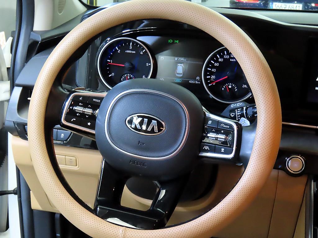 Kia Carnival Diesel Noblesse 9