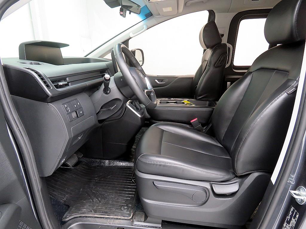 Hyundai Staria LPG Tourer Modern 8