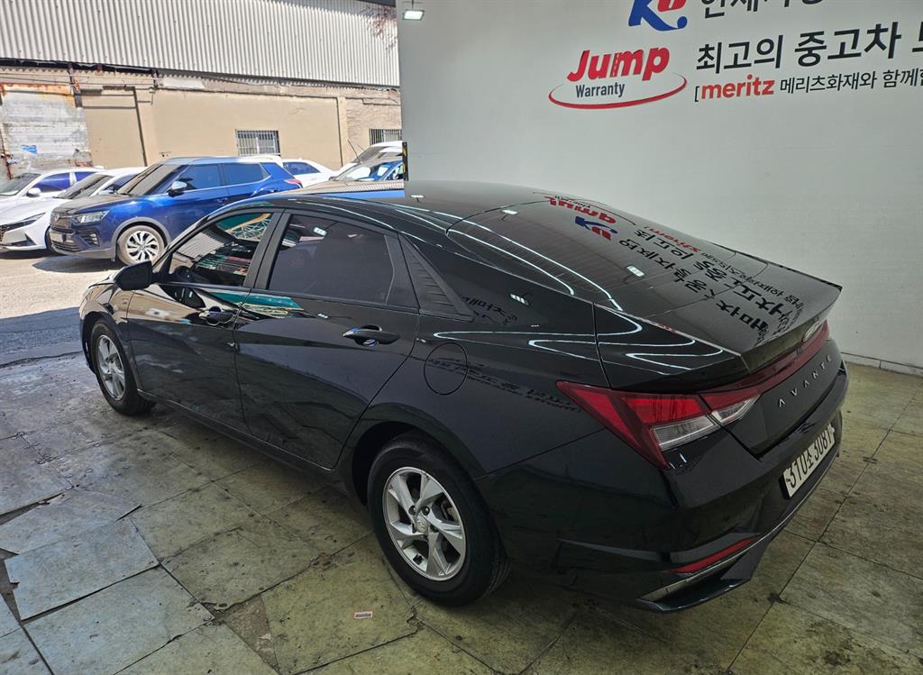 Hyundai Avante 1.6 Modern — фото 4
