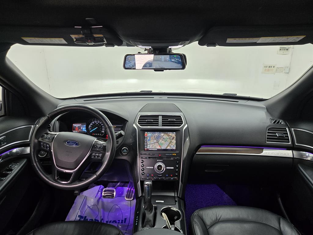 Ford Explorer 2.3 EcoBoost Limited 4WD 8