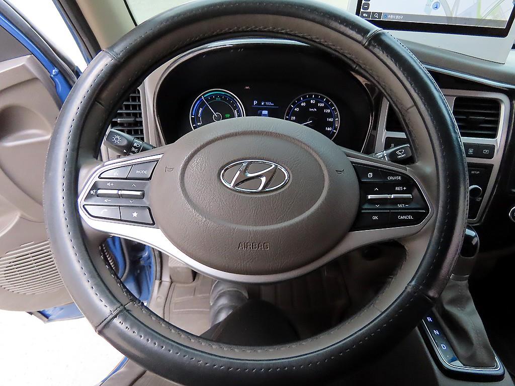 Hyundai Porter 1.0 Ton/ Super Cab/ Long Wheelbase 10