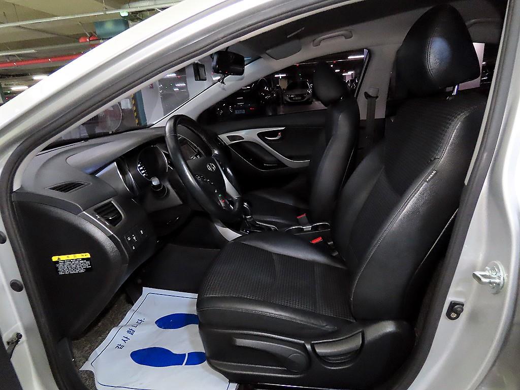 Hyundai Avante 1.6 GDI Modern 7