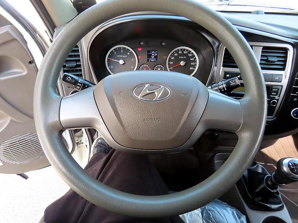 Hyundai Porter II Wing body Long Wheelbase Super Cab Manual 10