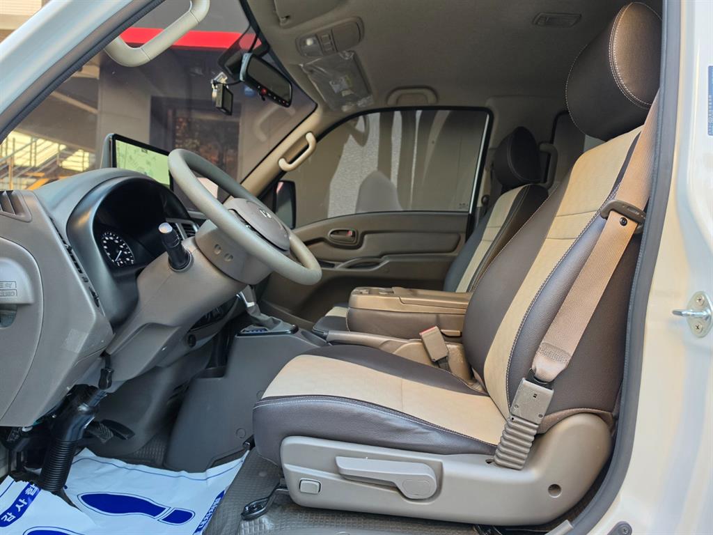 Hyundai Porter Double Cab/ Long Wheelbase/ 2WD Style 7