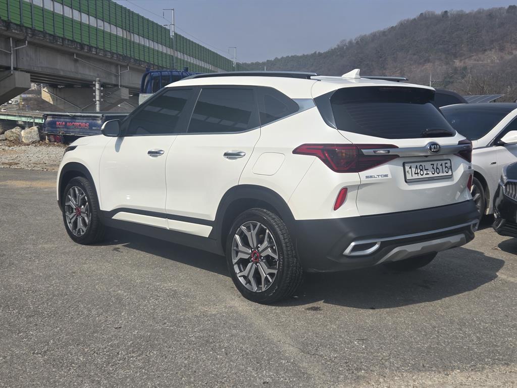 Kia Seltos Gasoline 1.6 Turbo 2WD Noblesse 5