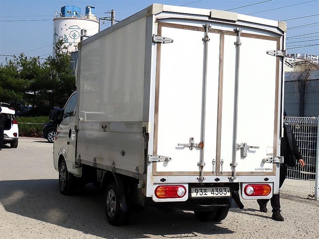 Hyundai Porter II Wing body Long Wheelbase Super Cab Manual 5