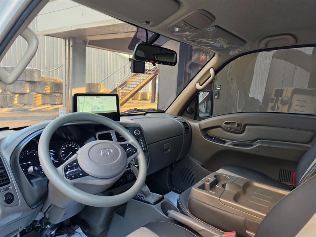 Hyundai Porter Double Cab/ Long Wheelbase/ 2WD Style 8