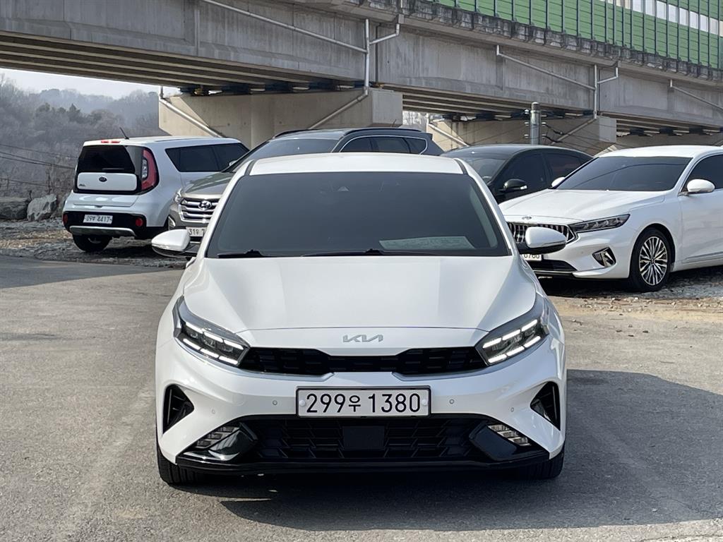 Kia K3 1.6 Gasoline Signature 2