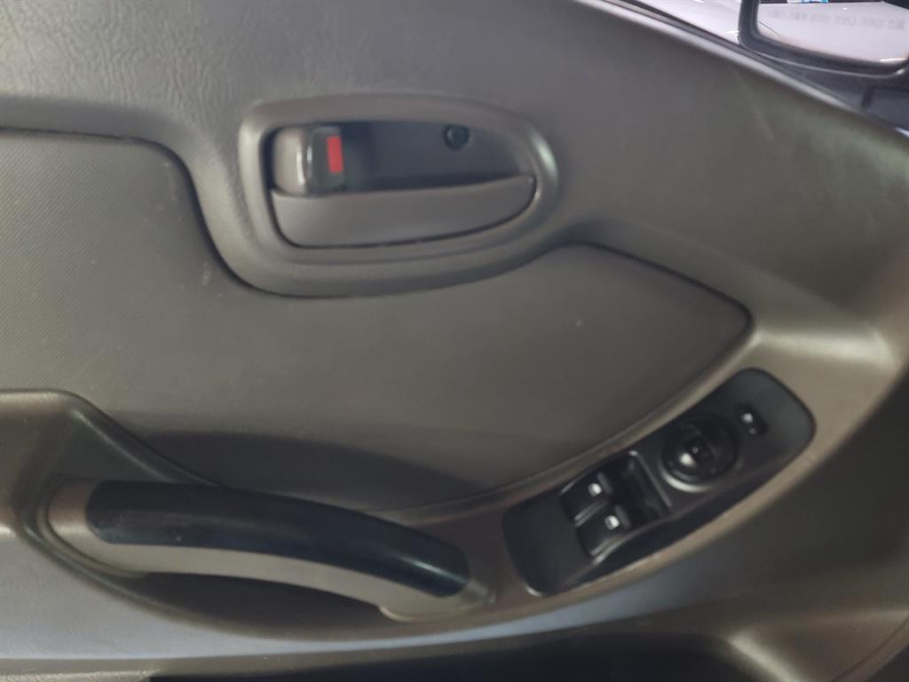 Hyundai Porter 1.0 Ton/ Super Cab/ Long Wheelbase/ CRDi Smart 10