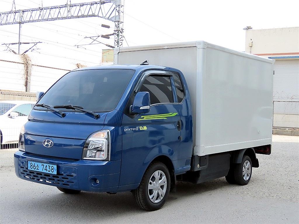 Hyundai Porter 1.0 Ton/ Super Cab/ Long Wheelbase 3