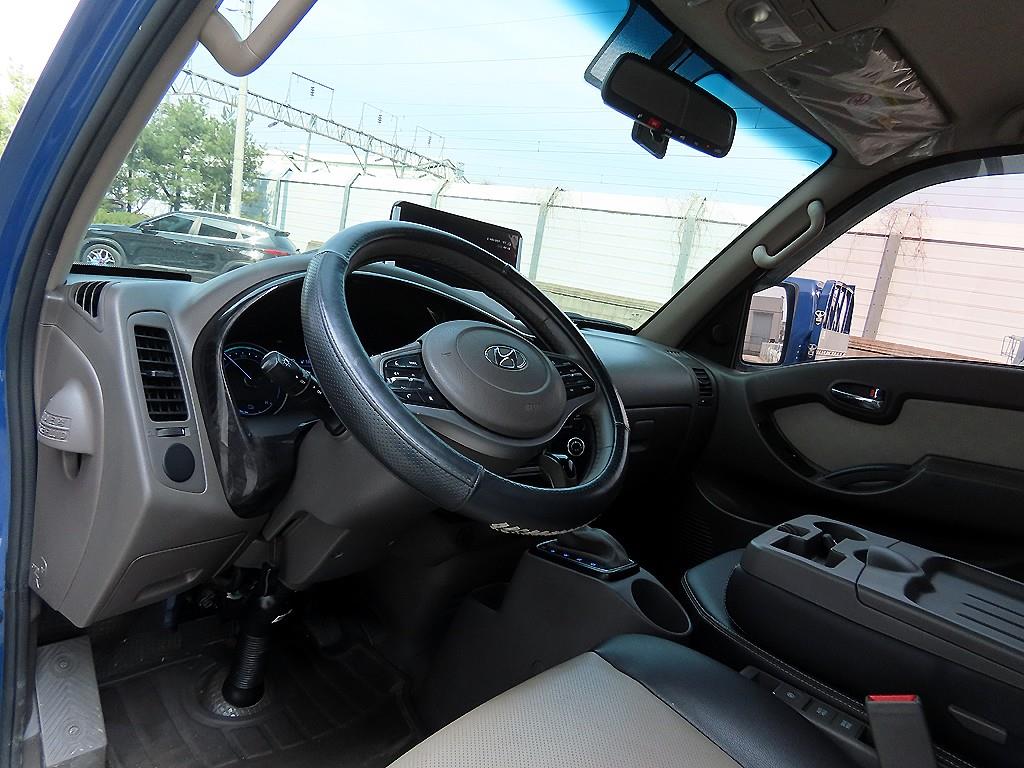 Hyundai Porter 1.0 Ton/ Super Cab/ Long Wheelbase 9