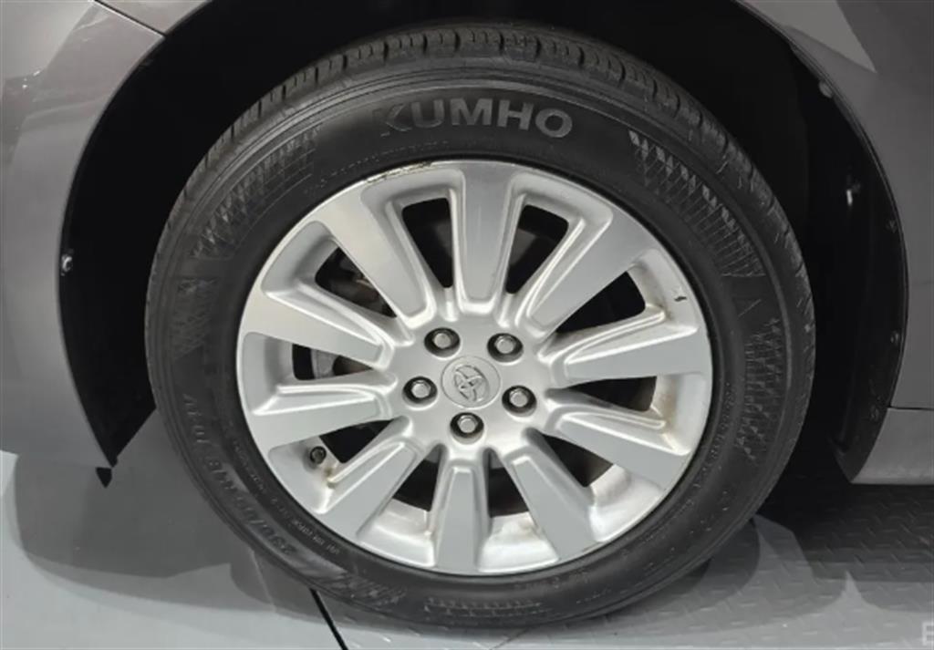 Toyota Sienna 3.5 AWD 7