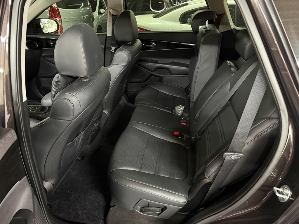 Kia Sorento Diesel 2.0 2WD Master 9