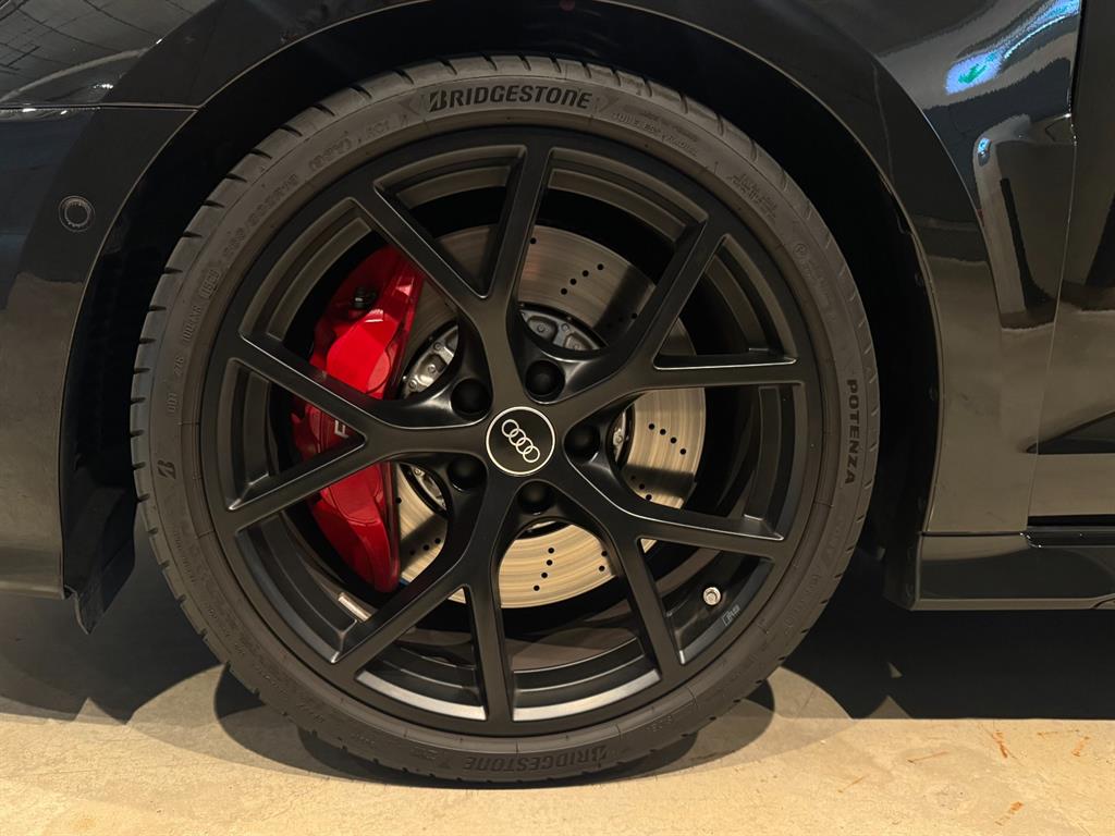 Audi RS3 2.5 TFSI Quattro 6