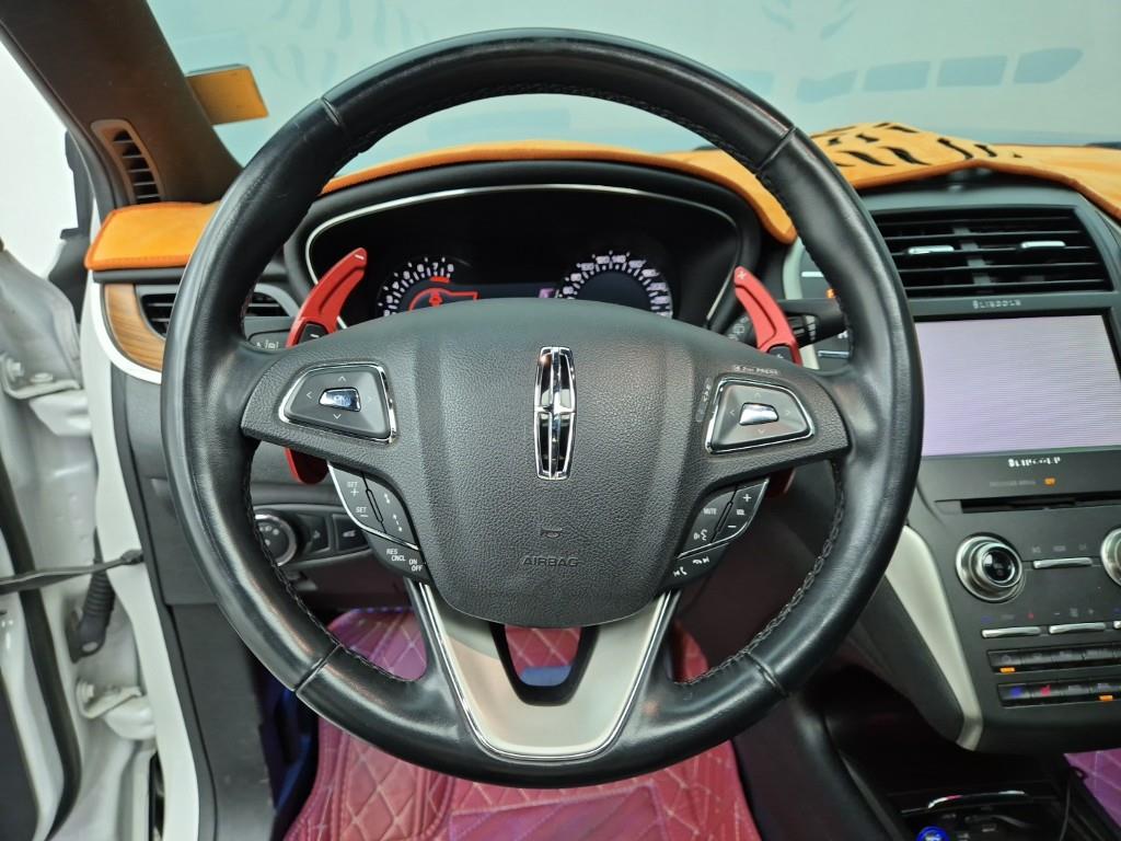 Lincoln MKC 2.0 AWD 10