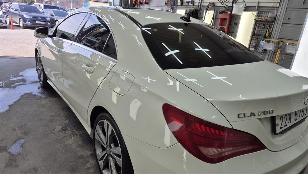 Mercedes-Benz CLA-Class CLA200 CDI 5