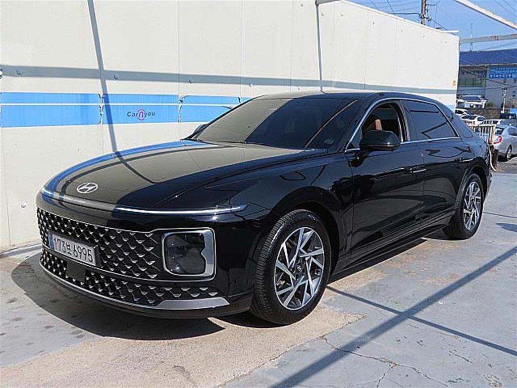 Hyundai Grandeur Exclusive 3