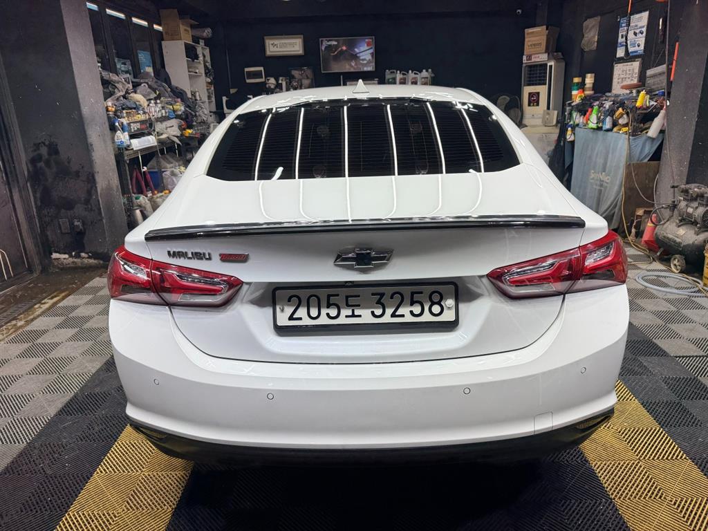 Chevrolet Malibu Gasoline 1.3 E- Turbo LT Deluxe 4