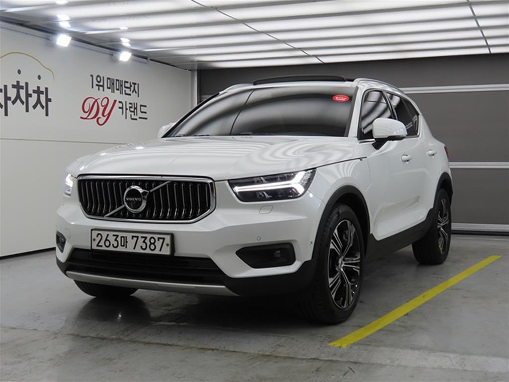Volvo XC40 T4 4WD Momentum