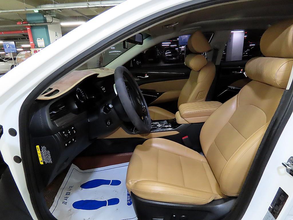 Kia K7 Gasoline 2.5 GDI Noblesse 7