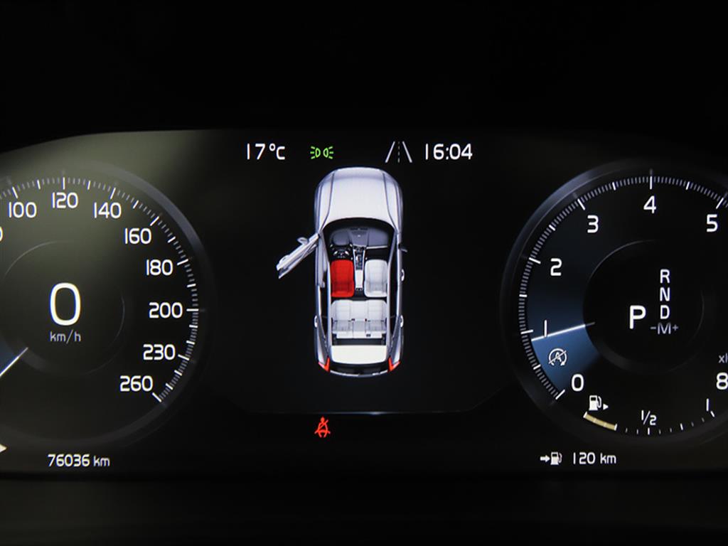 Volvo XC40 T4 4WD Momentum 10