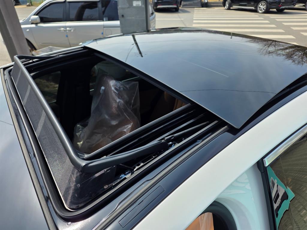 Mercedes-Benz E-Class E200 Avantgarde 9