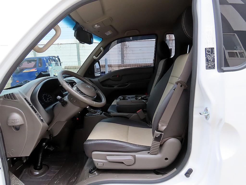 Hyundai Porter Super Cab/ Long Wheelbase Twin Comp 8