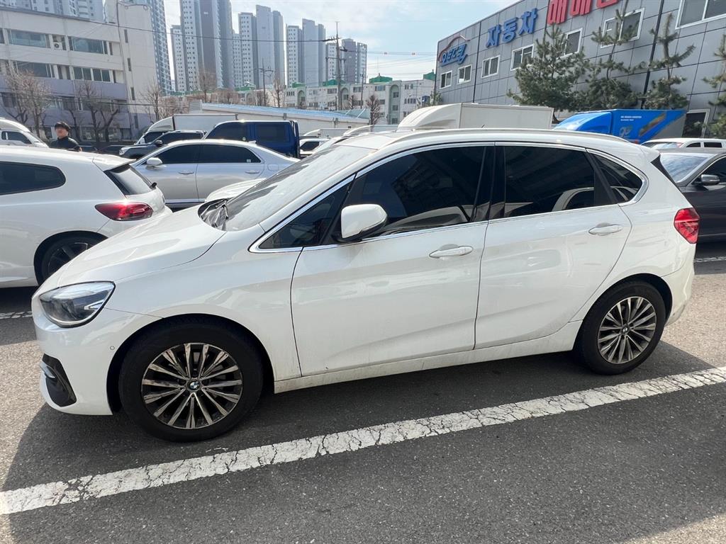 BMW 2 Series Active Tourer F45 Sport 3