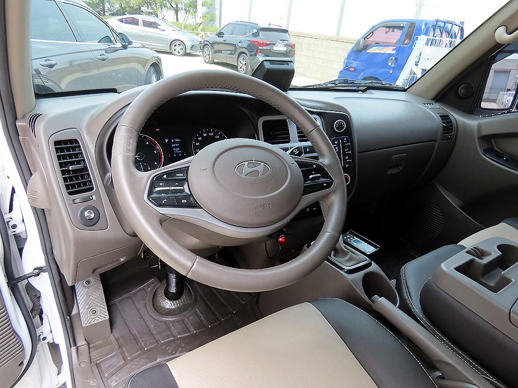 Hyundai Porter Super Cab/ Long Wheelbase Twin Comp 9