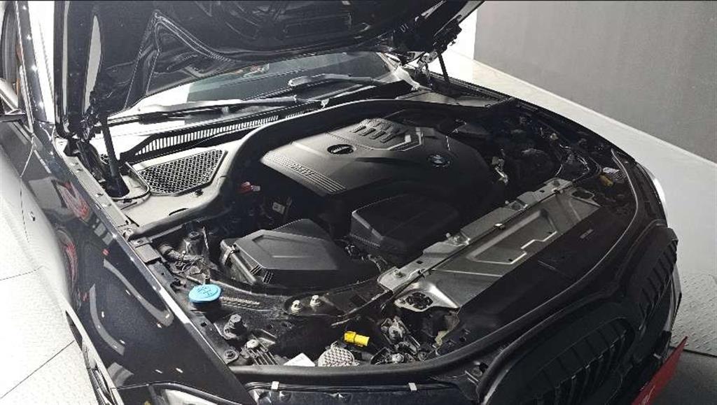 BMW 3 Series 320i M Sport 7