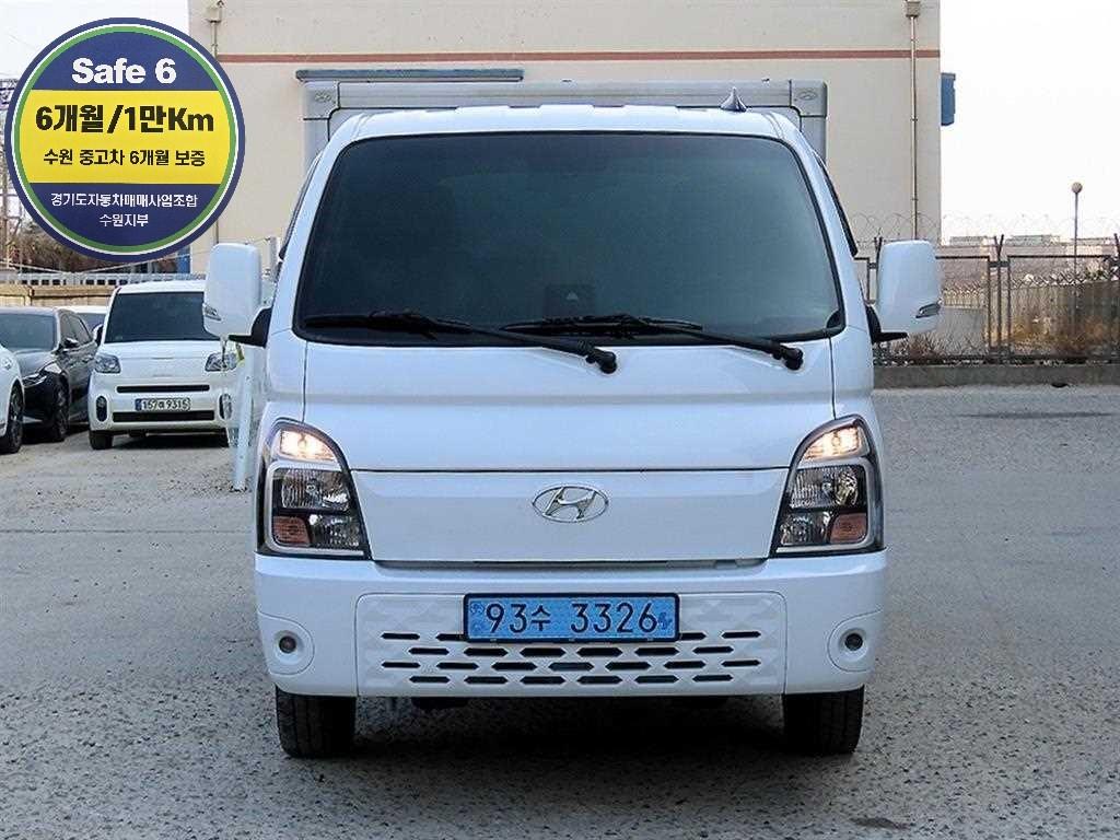 Hyundai Porter 1.0 Ton/ Super Cab/ Long Wheelbase