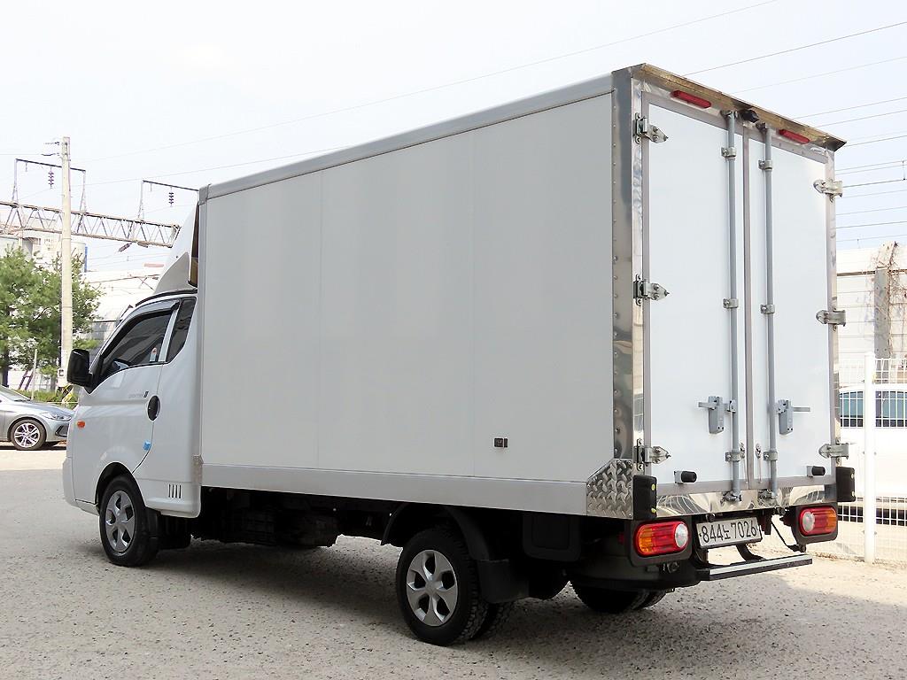 Hyundai Porter Super Cab/ Long Wheelbase Twin Comp 4