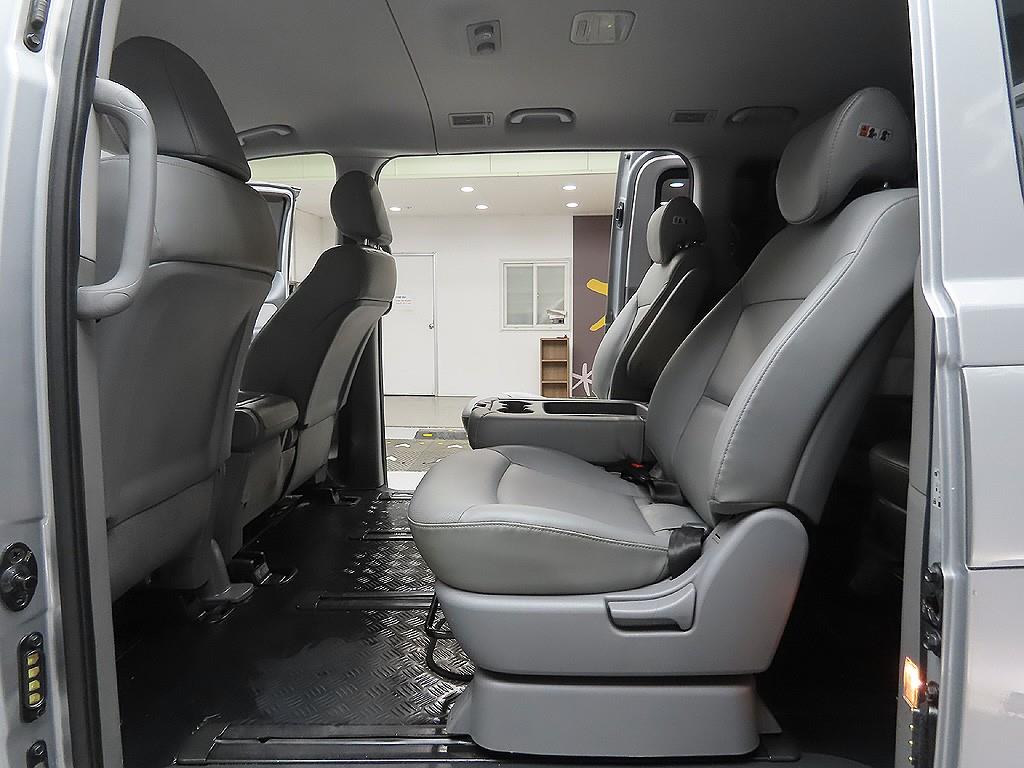 Hyundai Starex Wagon Smart 10