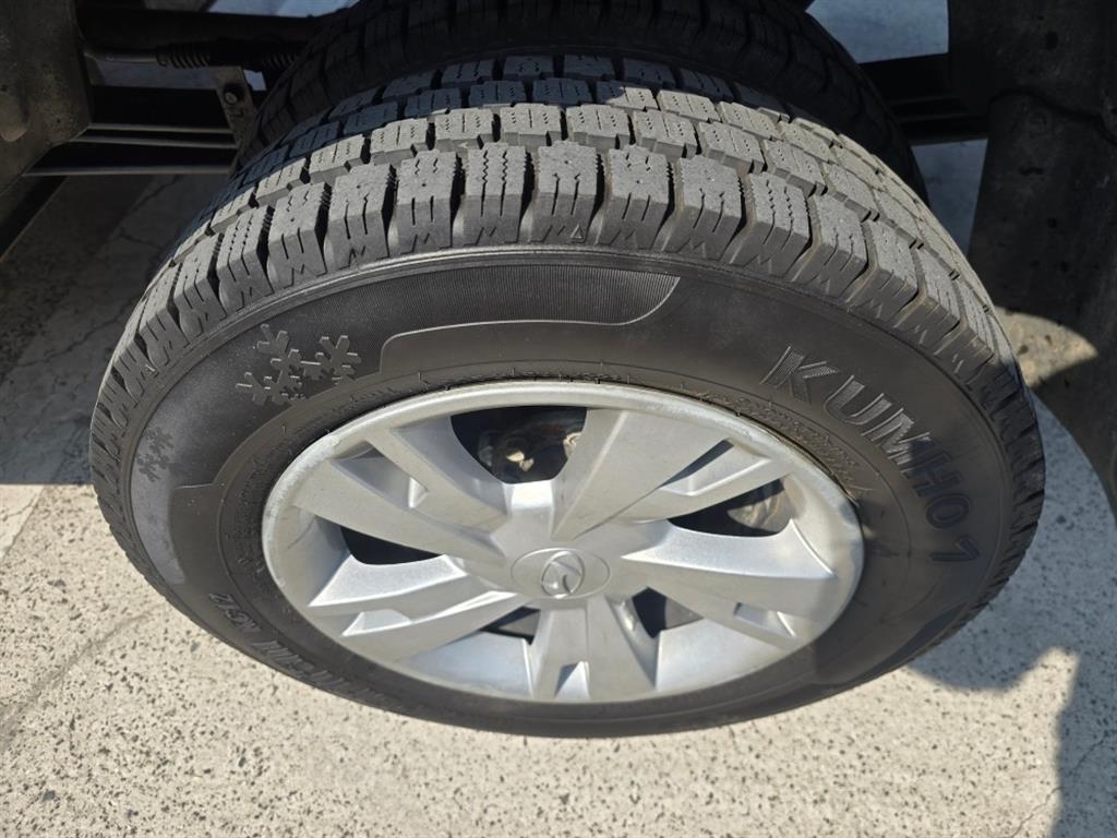 Hyundai Porter 1.0 Ton/ Super Cab/ Long Wheelbase 10