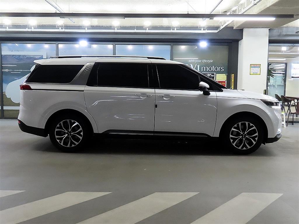 Kia Carnival Diesel Noblesse — фото 3