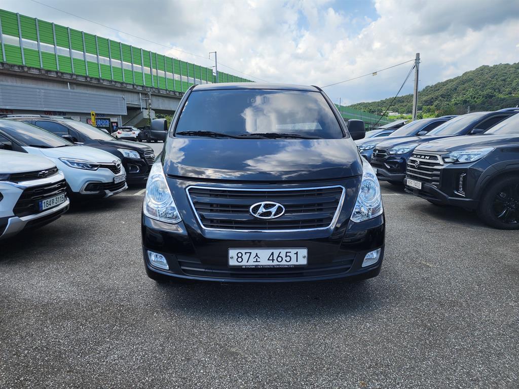 Hyundai Starex Modern