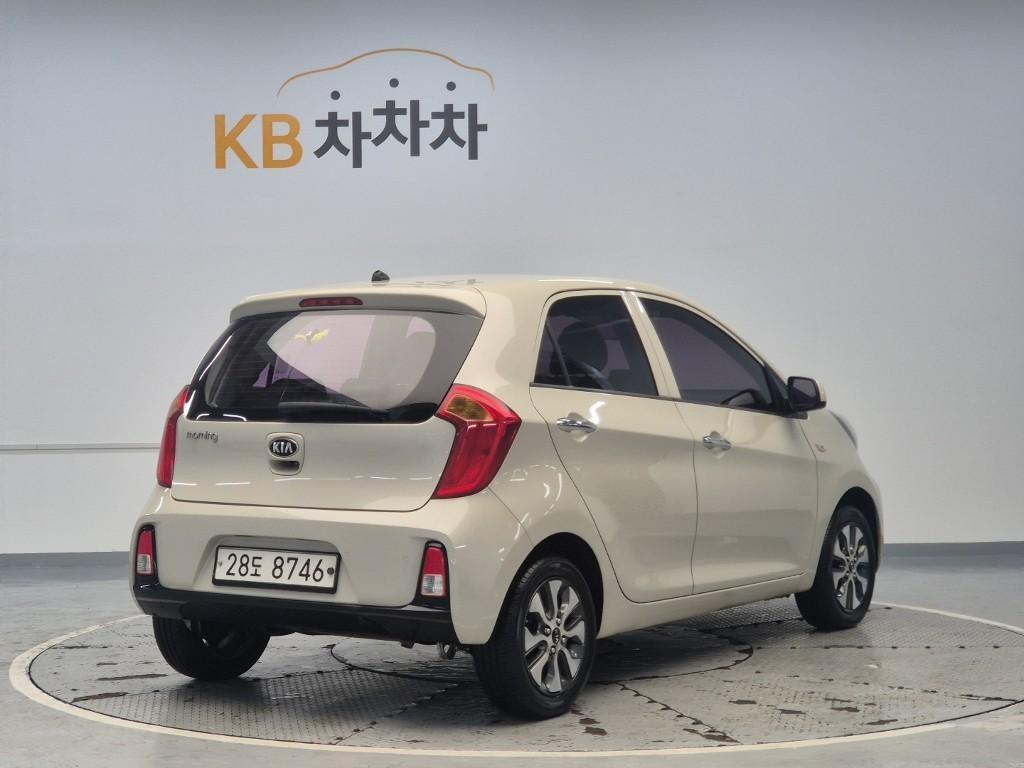 Kia Morning Deluxe 3