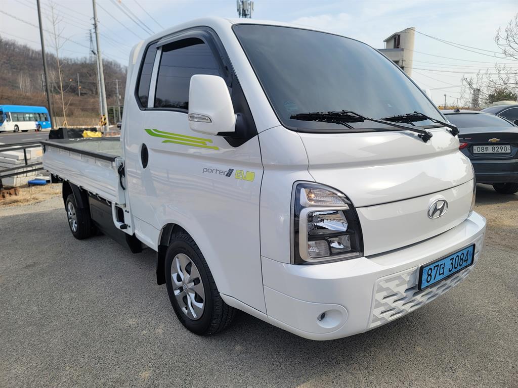 Hyundai Porter 1.0 Ton/ Super Cab/ Long Wheelbase/ Smart Special 3