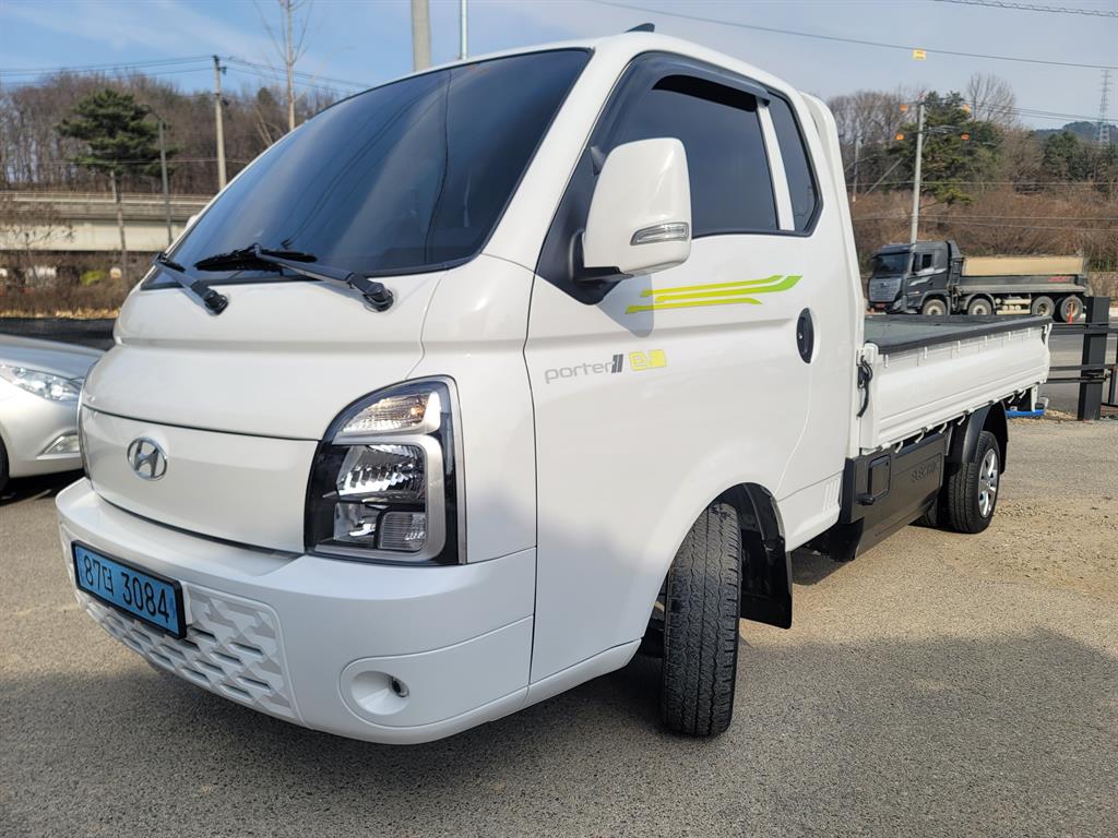 Hyundai Porter 1.0 Ton/ Super Cab/ Long Wheelbase/ Smart Special 4