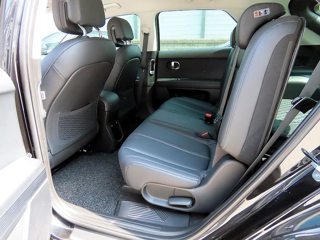 Hyundai IONIQ Long Range Exclusive 7