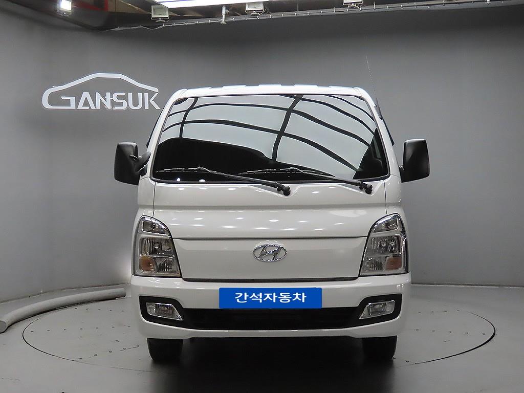 Hyundai Porter 1.0 Ton/ Double Cab/ Long Wheelbase/ CRDi Smart