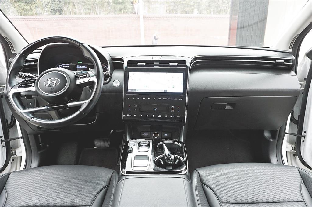 Hyundai Tucson Diesel 2.0 2WD Modern 10