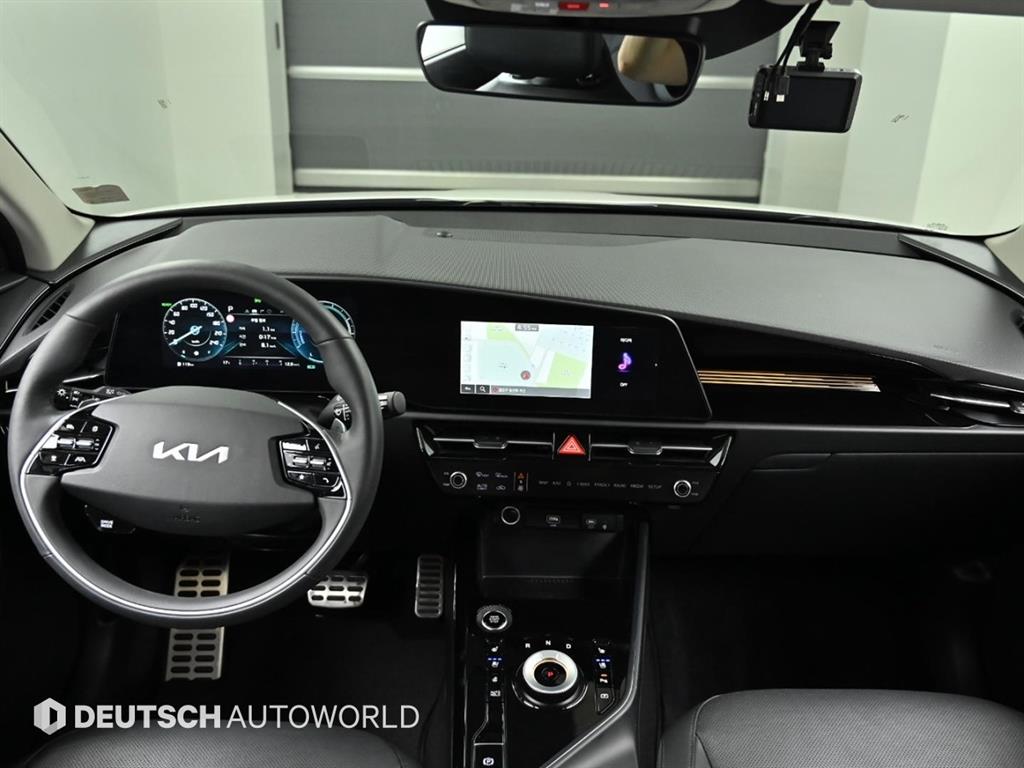 Kia Niro Signature 8