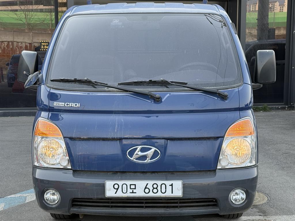 Hyundai Porter 1.0 Ton/ Super Cab/ Long Wheelbase/ CRDi Deluxe 3